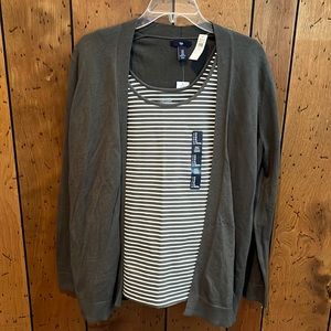 Casual short sleeve shirt with sweater